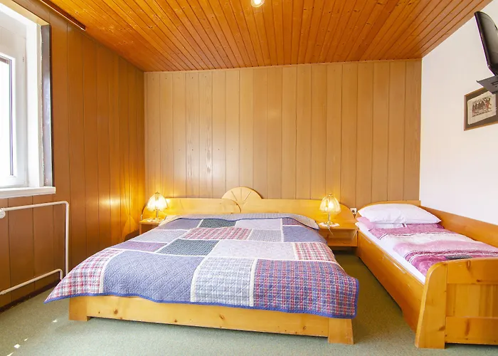 And Banic Pensión 3*