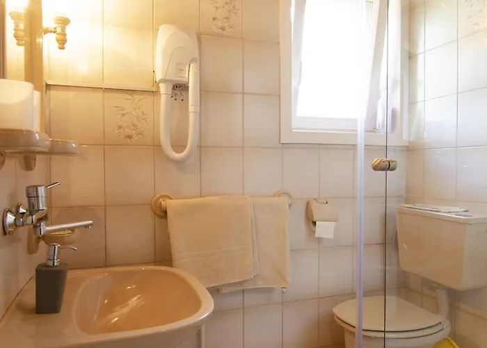 And Banic بيت ضيافة كْرانْيِسكا غورا