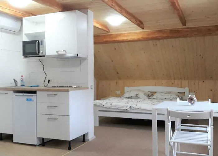 Pensión And Banic 3*